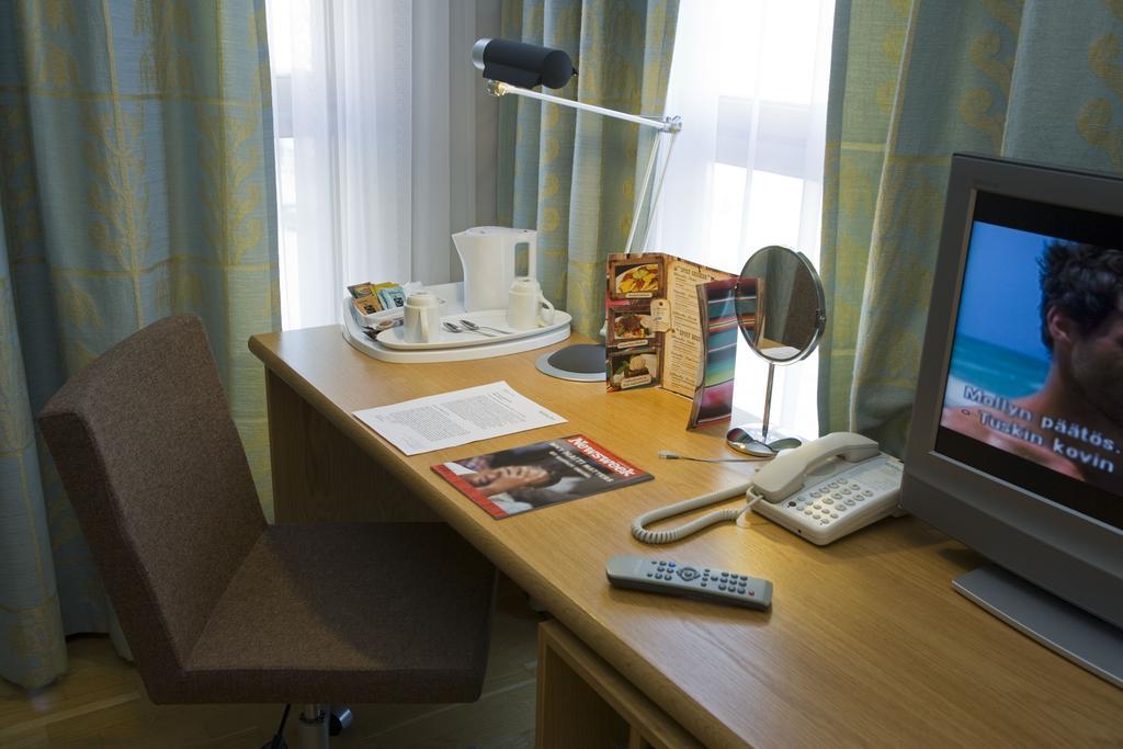 Holiday Inn Åbo Rum bild